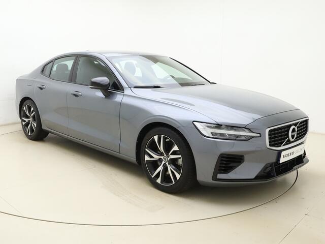 Volvo S60 T6 AWD Twin Engine R-Design | Sportstoelen | Trekhaak | Hemel donker | Camera achter | Stoelverwarming | Memory |