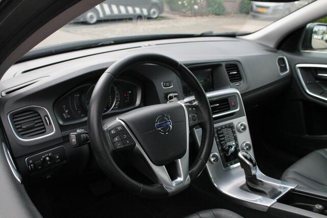 Volvo S60 1.5 T2 Momentum | Trekhaak | Standkachel | CC