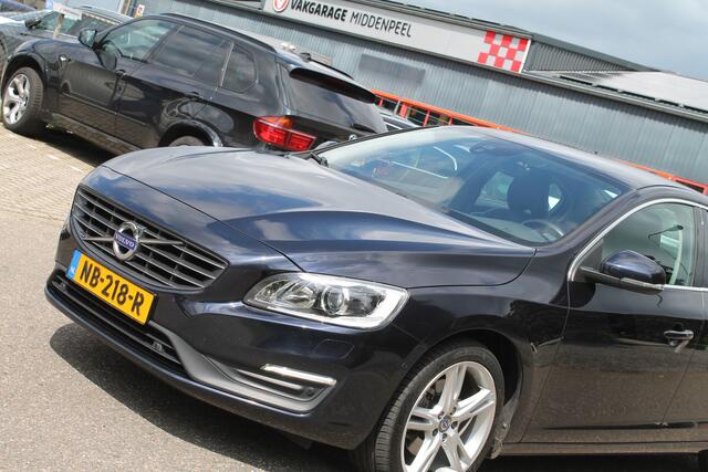 Volvo S60 1.5 T2 Momentum | Trekhaak | Standkachel | CC