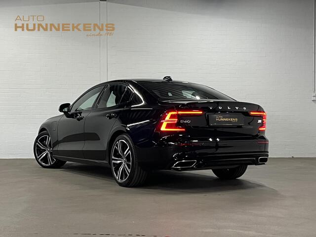 Volvo S60 2.0 Recharge T8 AWD R-Design *Long Range* Adapt. cruise | Stoel-/stuurverwarming | Carplay | Camera | Memory seats | Navigatie