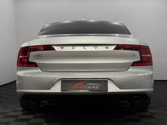 Volvo S90 2.0 T5 Momentum Leder, Navi, Parkeersensoren, Virtual desk, Stoelverwarming, Cruise control