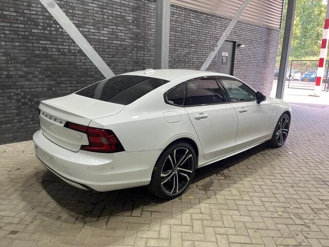Volvo S90 T8 AWD Ultimate Dark | Luchtvering Achter | Head-Up | harman/kardon | 360° Camera | Schuif/kanteldak