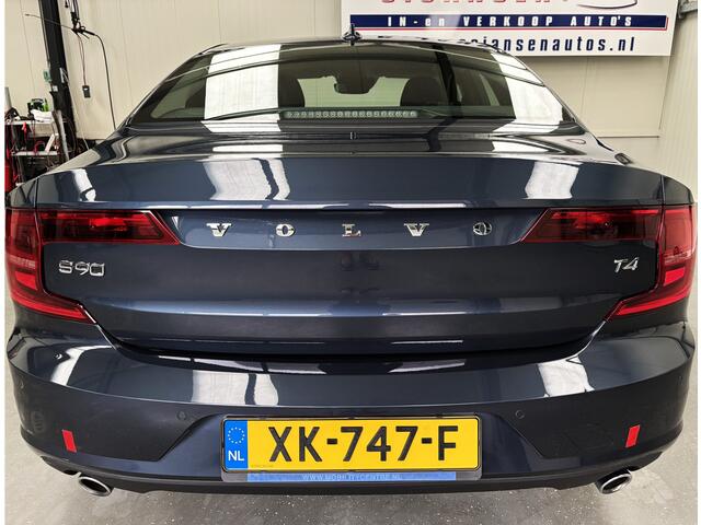 Volvo S90 2.0 T4 Momentum Als nieuw!!! | Achterbank verwarmd | Achteropkomend verkeer waarschuwing | Apple CarPlay / Android Auto incl. extra USB-poort