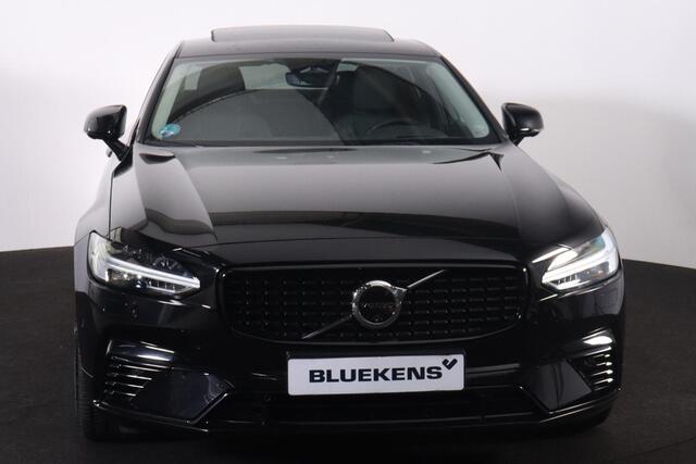 Volvo S90 T8 AWD Ultra Dark - LONG RANGE - Schuif/kanteldak - IntelliSafe Assist & Surround - 360º Camera - Harman/Kardon audio - Adaptieve LED koplampen - Verwarmde voorstoelen, stuur & achterbank - Parkeersensoren voor & achter - Elektr. bedienb. voorstoelen met 