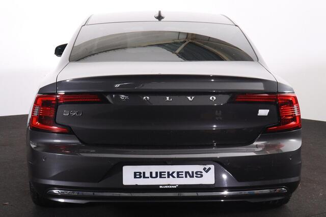 Volvo S90 T8 AWD Ultra Bright - Schuif/kanteldak - IntelliSafe Assist & Surround - 360º Camera - Bowers & Wilkins audio - Adaptieve LED koplampen - Verwarmde voorstoelen, stuur & achterbank - Parkeersensoren voor & achter - Elektr. bedienb. voorstoelen met geheugen
