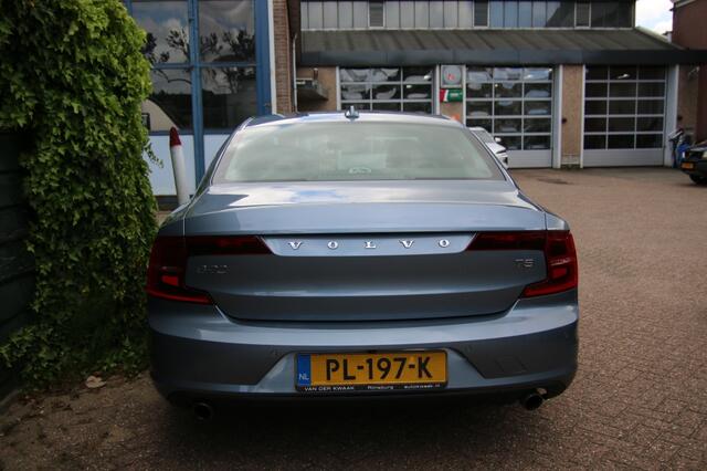Volvo S90 2.0 T5 Momentum