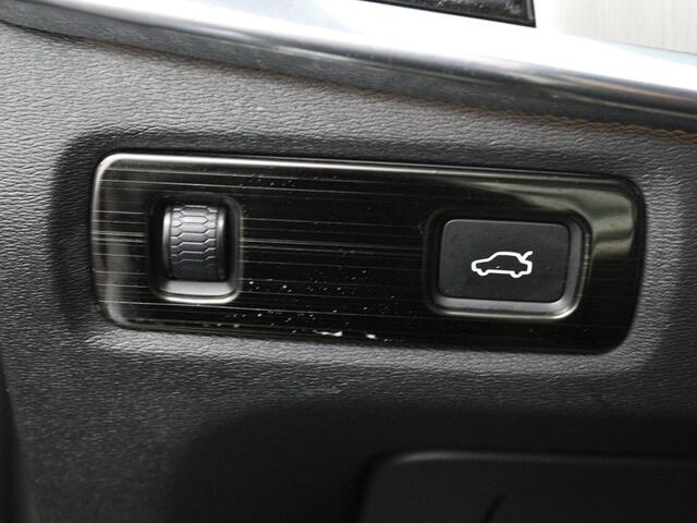 Volvo S90 2.0 T5 Momentum Business | 255 pk | Schuifdak | Bowers & Wilkins Audio | Head-up Display | 360 Camera | LED | Stoelverwarming | Leder | Onderweg-naar-dealer