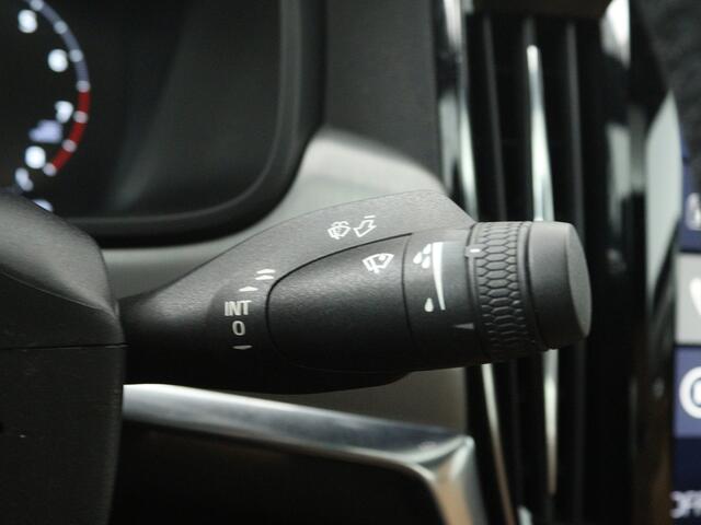 Volvo S90 2.0 T5 Momentum Business | 255 pk | Schuifdak | Bowers & Wilkins Audio | Head-up Display | 360 Camera | LED | Stoelverwarming | Leder | Onderweg-naar-dealer