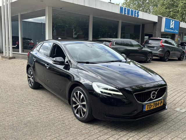 Volvo V40 2.0 T3 Dynamic Edition Pano Standkachel Keyless