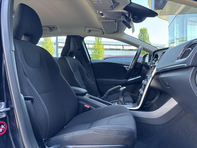 Volvo V40 2.0 T2 Navi Cruise Bluetooth Parkeersensoren