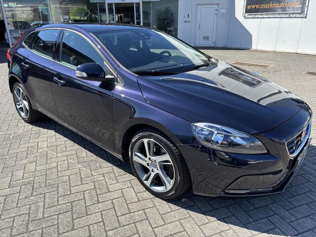 Volvo V40 2.0 T2 Navi Cruise Bluetooth Parkeersensoren