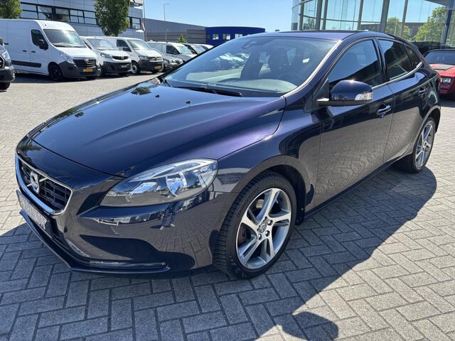 Volvo V40 2.0 T2 Navi Cruise Bluetooth Parkeersensoren