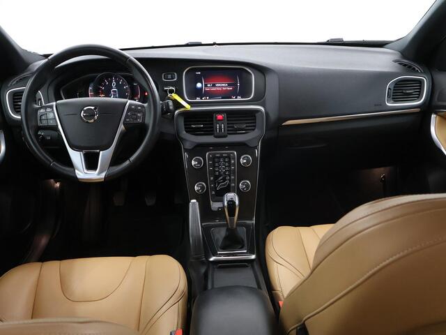 Volvo V40 2.0 T2 Inscription | Lederen Bekleding | Navigatie | Stoelverwarming | Parkeercamera |