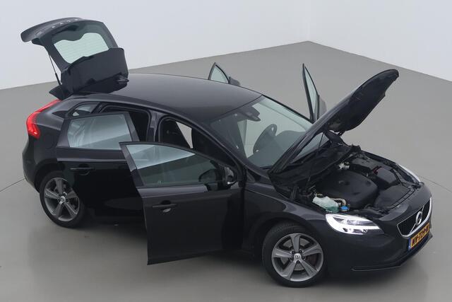 Volvo V40 1.5 T3 Nordic+ | Automaat | Stoelverwarming | Standkachel | Navigatie | 17 Inch