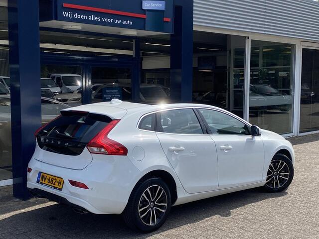Volvo V40 1.5 T2 Nordic+ / Automaat / NL-Auto / Standkachel / Panodak / Elektr.-Stoel met Geheugen / Stoelverwarming / Cruise-Control / Climate-Control / LED / keyless / Radio-Bluetooth / Navi / Elektr.-Pakket / Camera-Achter / PDC-Achter / 16'' LMV / ENZ.