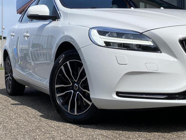 Volvo V40 1.5 T2 Nordic+ / Automaat / NL-Auto / Standkachel / Panodak / Elektr.-Stoel met Geheugen / Stoelverwarming / Cruise-Control / Climate-Control / LED / keyless / Radio-Bluetooth / Navi / Elektr.-Pakket / Camera-Achter / PDC-Achter / 16'' LMV / ENZ.