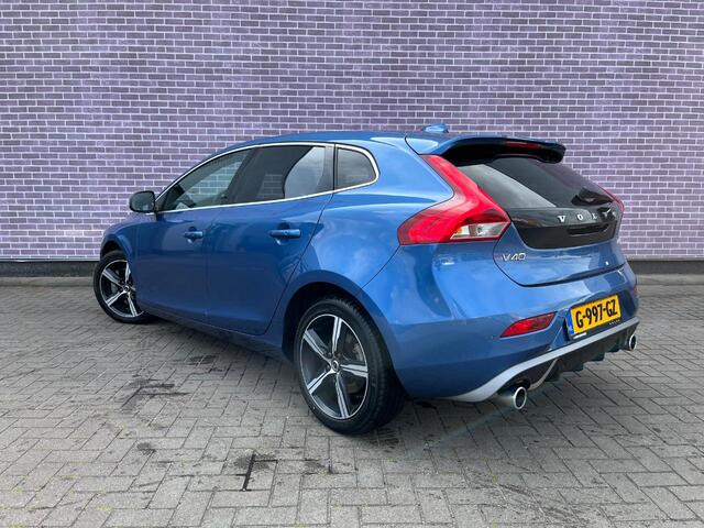 Volvo V40 T3 Automaat Polar+ Sport | R-Design | Panoramadak | PRemium Audio | Camera | Park Pilot | DAB+ | Keyless | Extra getint glas