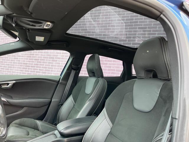 Volvo V40 T3 Automaat Polar+ Sport | R-Design | Panoramadak | PRemium Audio | Camera | Park Pilot | DAB+ | Keyless | Extra getint glas