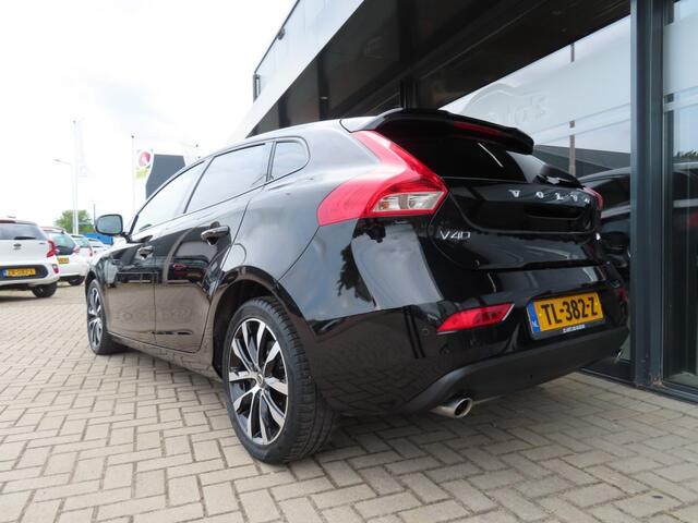 Volvo V40 2.0 T3 Dynamic Edition Ecc Led Navi Pano Pdc 2018