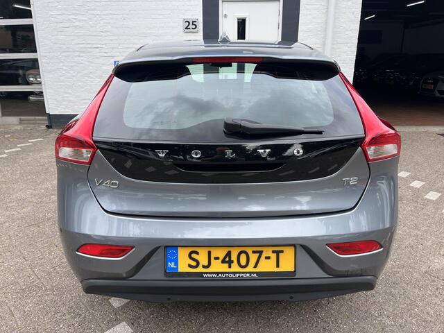Volvo V40 2.0 T2 Kinetic /Lm velgen/All season banden/Nieuwe apk bij aflevering.