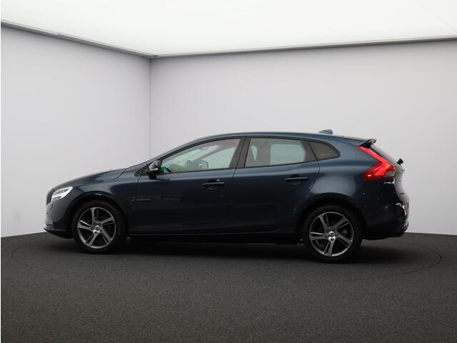 Volvo V40 2.0 T3 Nordic+ / Standkachel / DAB+ / 17" / Stoel+voorruitverwarming / Parkeercamera