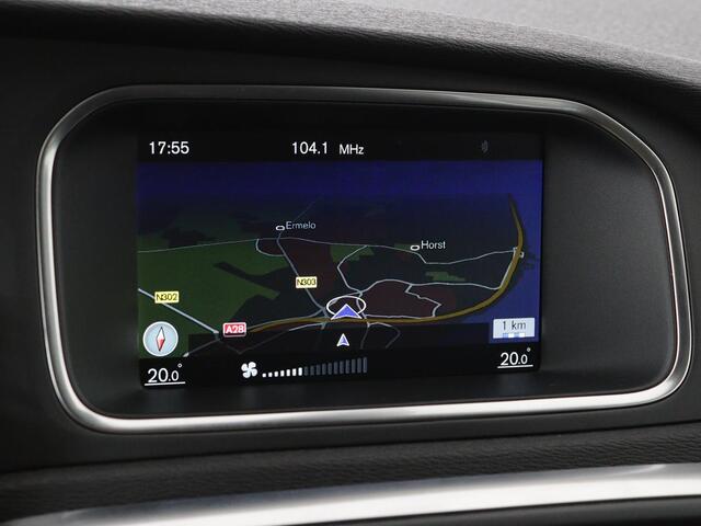 Volvo V40 2.0 T2 Momentum | Navigatie | Parkeerhulp | Climate control | Bluetooth | Cruise control