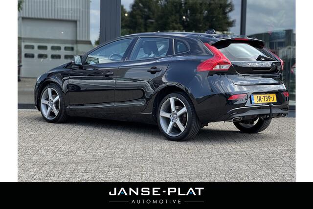 Volvo V40 2.0 D2 Momentum Afn. Trekhaak | Stoelverwarming | Standkachel | LED