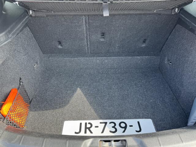 Volvo V40 2.0 D2 Momentum Afn. Trekhaak | Stoelverwarming | Standkachel | LED
