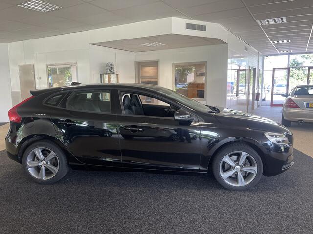 Volvo V40 2.0 T3 Nordic+