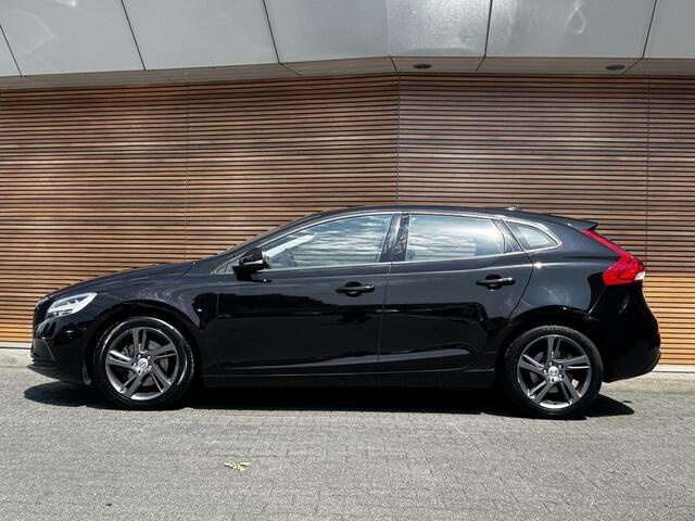 Volvo V40 2.0 T2 R-Design Trekhaak / Camera / Navigatie
