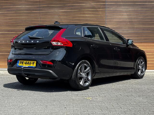 Volvo V40 2.0 T2 R-Design Trekhaak / Camera / Navigatie
