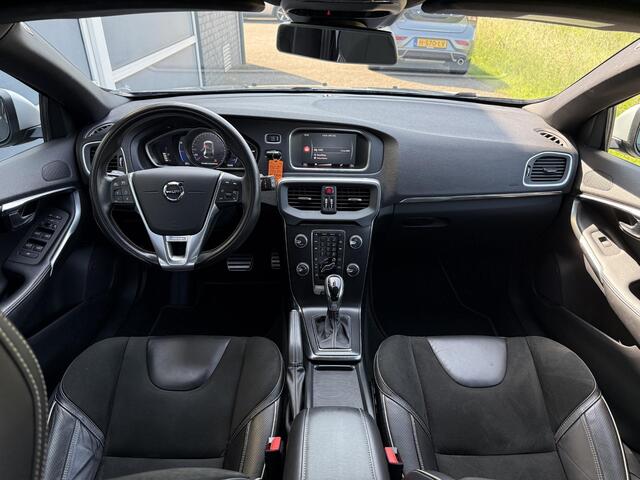 Volvo V40 2.0 D2 R-Design | LED | High Perfomance audio | Parkeersensoren | Sport stoelen |