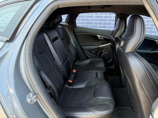 Volvo V40 2.0 D2 R-Design | LED | High Perfomance audio | Parkeersensoren | Sport stoelen |