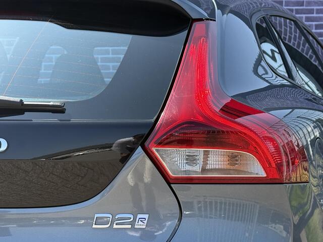 Volvo V40 2.0 D2 R-Design | LED | High Perfomance audio | Parkeersensoren | Sport stoelen |