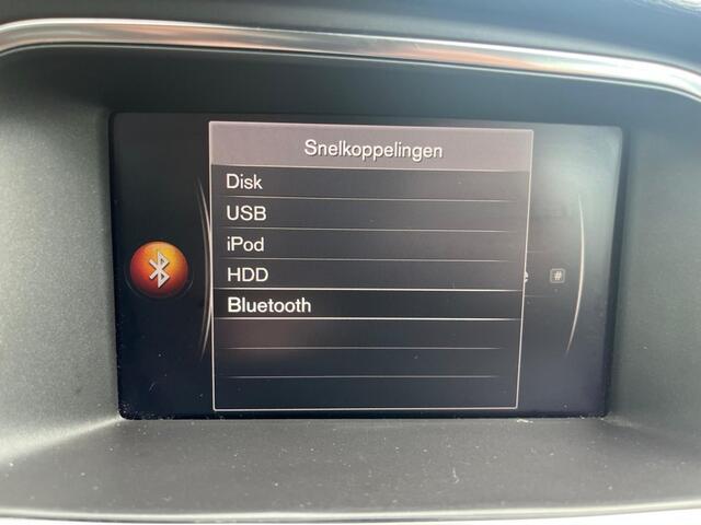 Volvo V40 2.0 T2 122PK LED koplampen/Navi/Parkeersensoren voor+achter Onderhoudshistorie