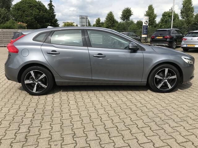 Volvo V40 2.0 T3 Nordic+