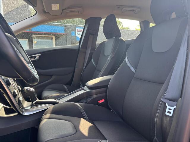 Volvo V40 1.5 T2 Polar+ | Automaat | Navi | Parkeerhulp