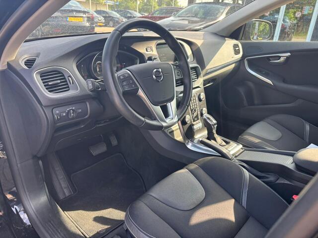 Volvo V40 1.5 T2 Polar+ | Automaat | Navi | Parkeerhulp