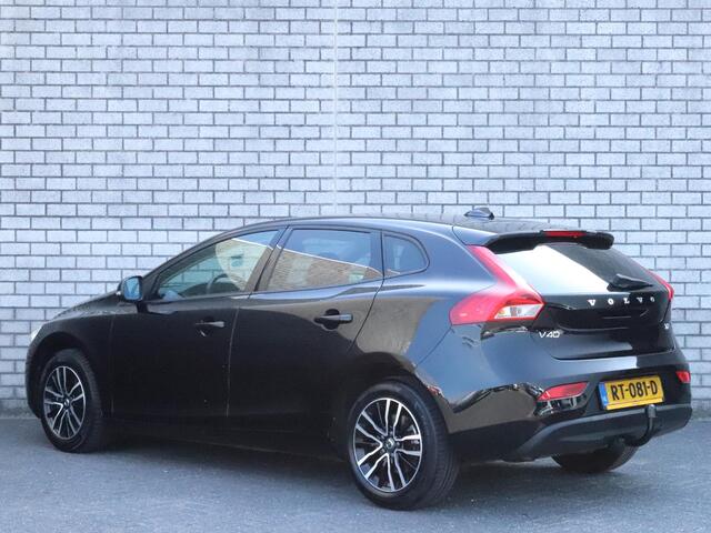 Volvo V40 2.0 T2 Nordic+ | Navigatie | Trekhaak | Stoelverwarming |