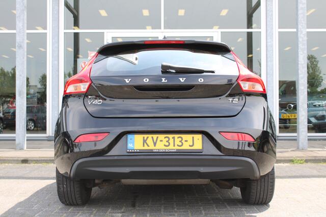 Volvo V40 T2 Automaat Momentum | Verw. Voorstoelen | PDC achter | Climate | Spraakbediening
