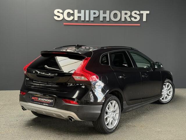 Volvo V40 V40 Cross Country T3 152pkSummum panorama leer camera
