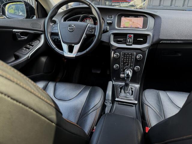 Volvo V40 V40 Cross Country T3 152pkSummum panorama leer camera