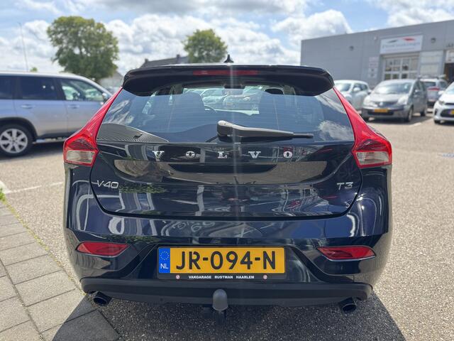 Volvo V40 2.0 T3 Momentum Trekhaak