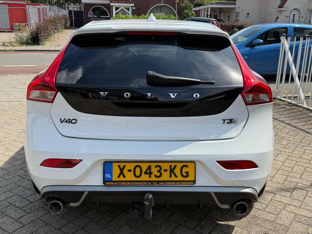 Volvo V40 2.0 T3 152 pk R-Design