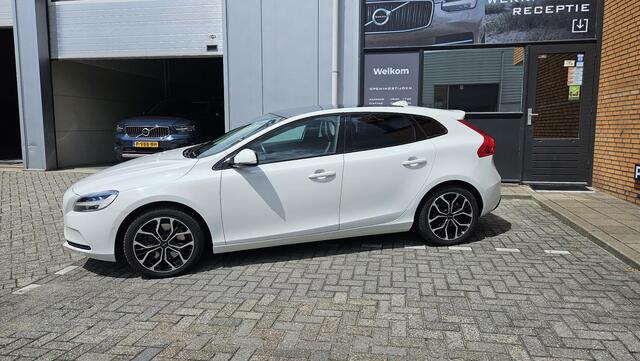 Volvo V40 1.5 T3 Dynamic Edition