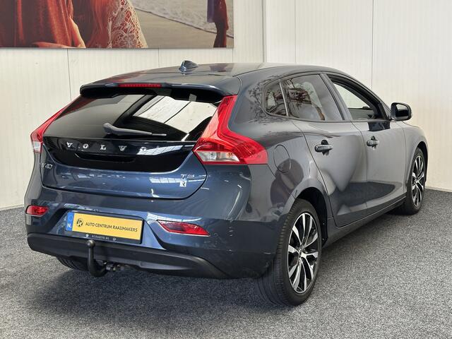 Volvo V40 1.5 T2 MOMENTUM LEDER NAVIGATIE CRUISE CONTROL CLIMATE CONTROL BLUETOOTH TELEFOON MEDIA VOORBEREIDING TREKHAAK ZEER MOOI !! 3010