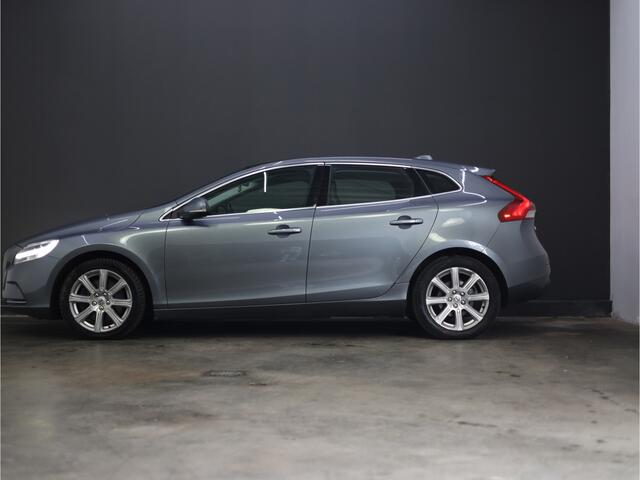 Volvo V40 2.0 D2 Inscription Memory Seat | Stoelverwarming | panoramadak | Camera | lederen bekleding