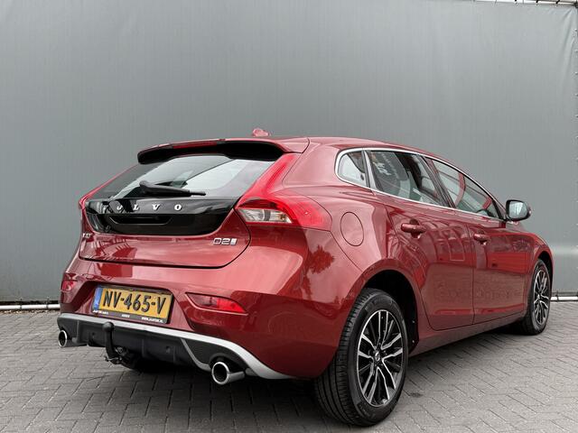 Volvo V40 BWJ 2017 2.0 178 PK D2 Nordic+ TREKHAAK | PANORAMADAK | CRUISE | LEDER | STOELVERW. | ELEKTRISCHE STOELEN | CAMERA | KEYLESS | LED | LMV | PDC | NAVI | CLIMA