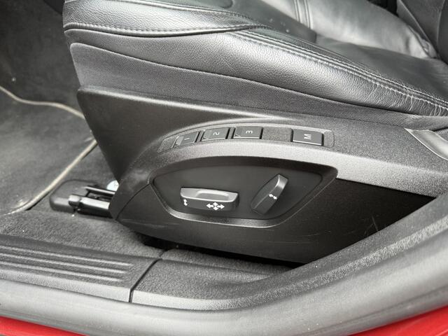 Volvo V40 BWJ 2017 2.0 178 PK D2 Nordic+ TREKHAAK | PANORAMADAK | CRUISE | LEDER | STOELVERW. | ELEKTRISCHE STOELEN | CAMERA | KEYLESS | LED | LMV | PDC | NAVI | CLIMA