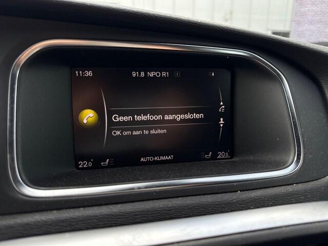 Volvo V40 2.0 T4 Business Sport | Trekhaak | Panoramadak | Standkachel | Lederen bekleding | Stoelverwarming | Camera | Parkeersensoren | Cruise Control | 17" | Dealeronderhouden |